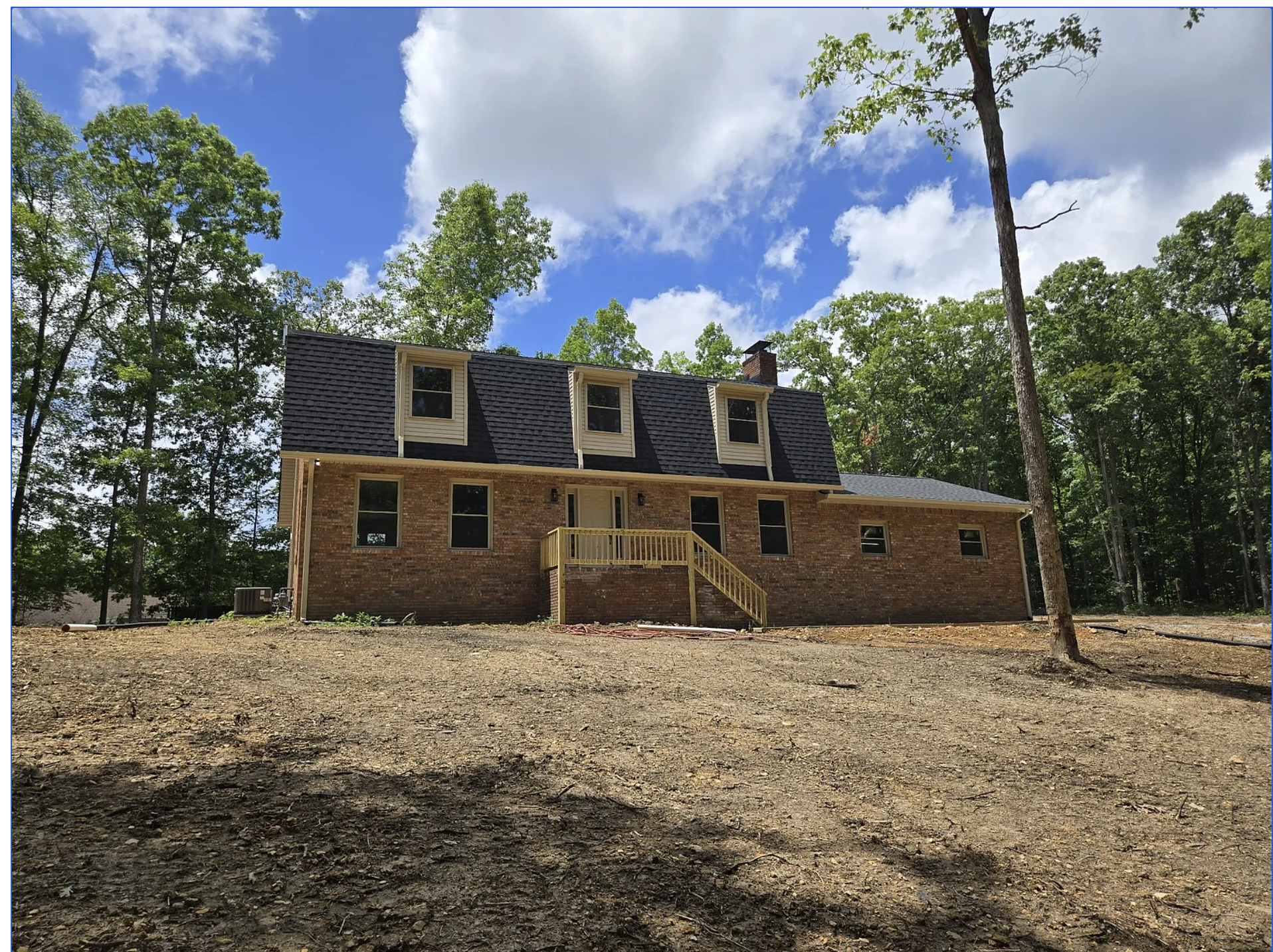 7 Bush Ct Waverly TN - Beautiful Brick Home